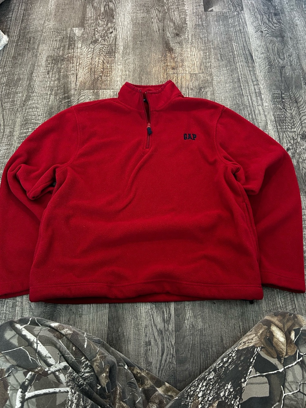 GAP Men’s Red Half-Zip Fleece Pullover